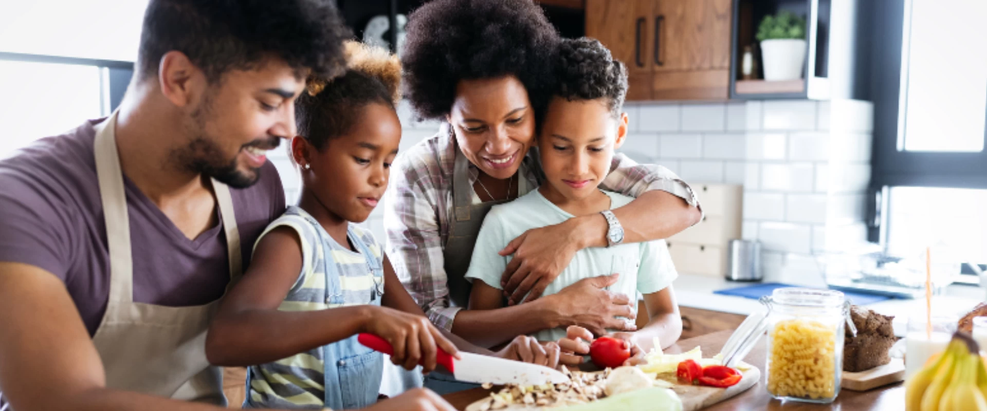 familia-cozinhando-juntos