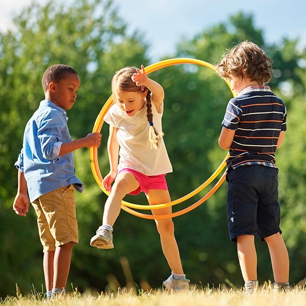 Brincadeiras e esportes contribuem para o desenvolvimento cognitivo e motor